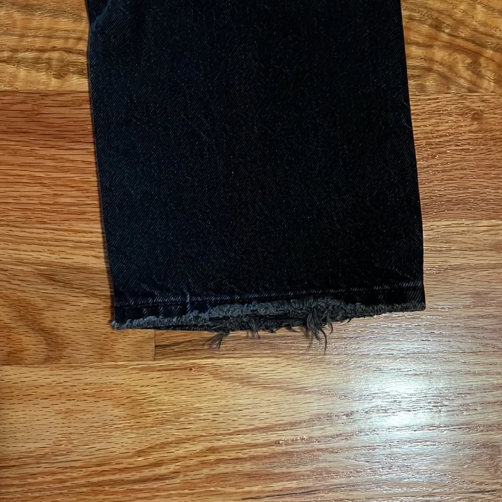 Levi 501 Jean - Picture 12 of 16